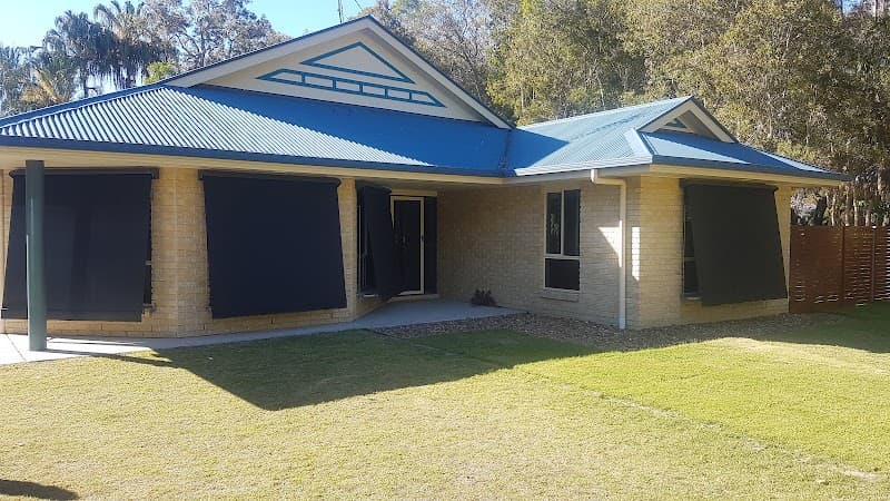 Shademakers Hervey Bay curtains & blinds work in Urangan