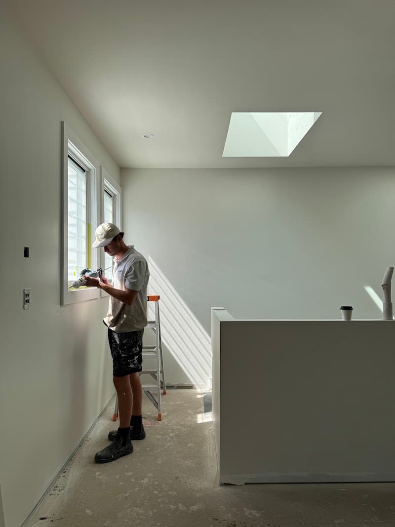Sharpe Painting & Decorating painter work in Terrigal