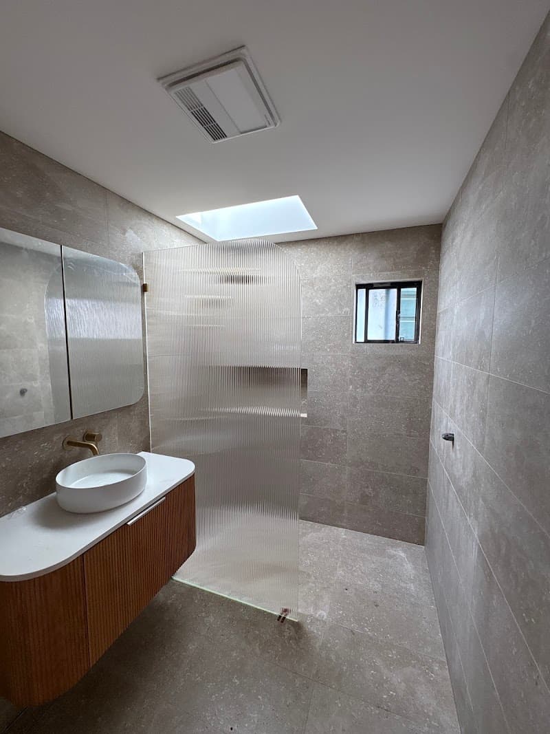 Shine Glass glass & glazier work in Caringbah South