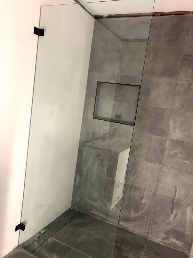 Shine Glass glass & glazier work in Caringbah South
