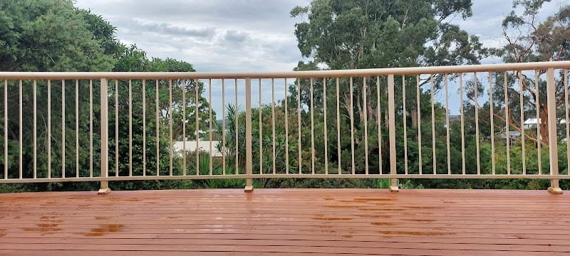 Shiny Handy People - Handyman Services handyman work in Leopold