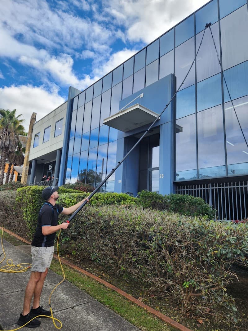 Shoreside Window Cleaning gutter cleaning work in Kareela