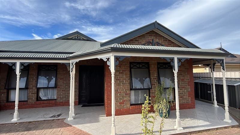 Showtime Painting - Adelaide Painters | House | Residential | Commericial painter work in Brompton