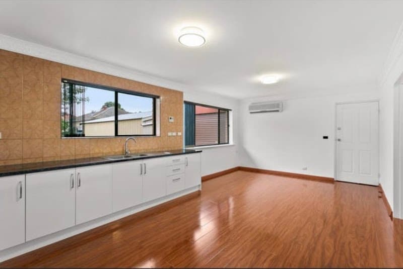 Showtime Painting - Adelaide Painters | House | Residential | Commericial painter work in Brompton