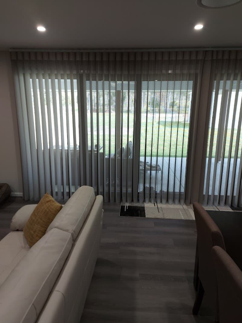 Signature Blinds curtains & blinds work in Birtinya