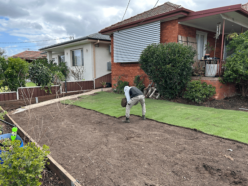 Simon’s Mowing | Gardening & Lawncare Services Baulkham Hills lawn care work in Baulkham Hills