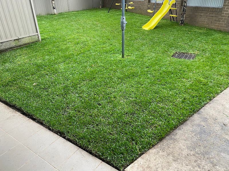 Simon’s Mowing | Gardening & Lawncare Services gardening work in Guildford