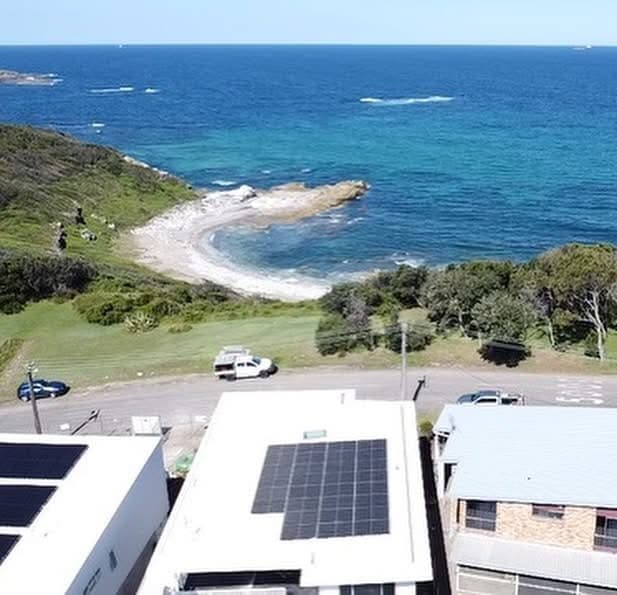 Sine Wave Solar, Newcastle solar panel installation work in Warners Bay
