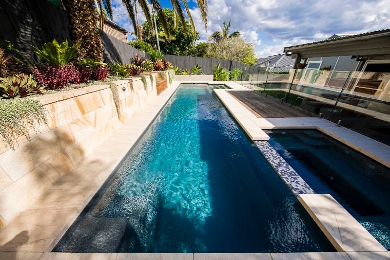 SJ Pools & Spas pool builder work in Thabeban