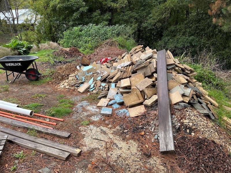 SJVIP RUBBISH REMOVALS rubbish removal work in Dandenong