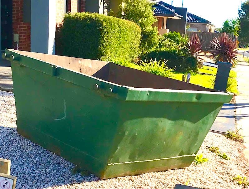 Skip Bin EXPERTS rubbish removal work in Dandenong South