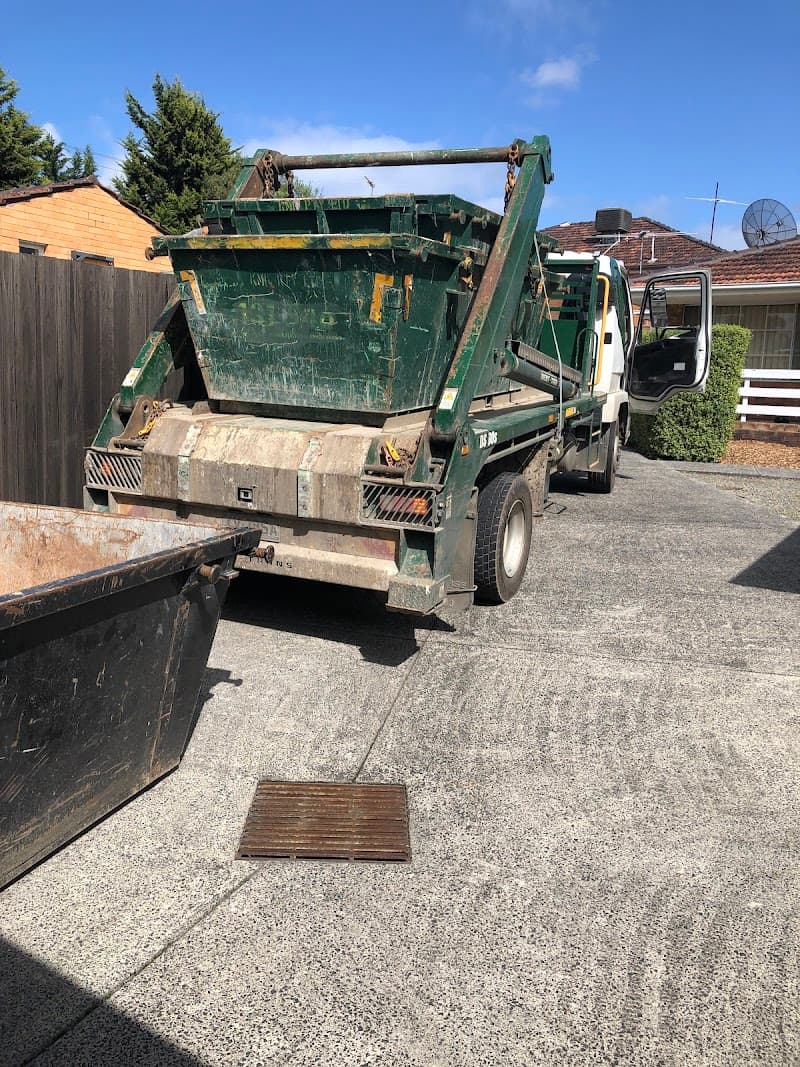 Skip Bin EXPERTS rubbish removal work in Dandenong South