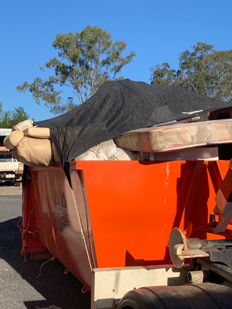 Skip Bins Bundaberg rubbish removal work in Bundaberg Central