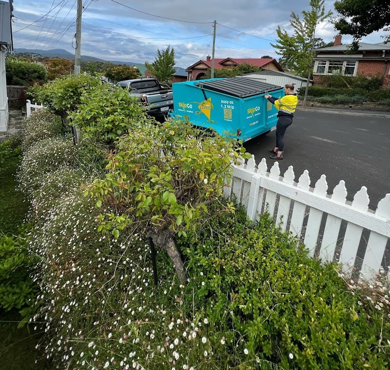 SkipGo rubbish removal work in New Town