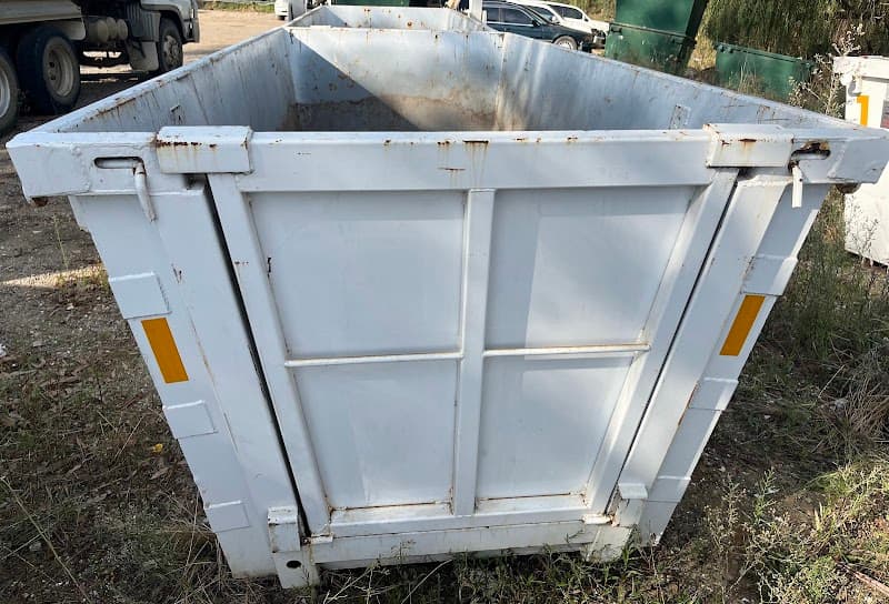 SkipKo - Skip Bin Hire Melbourne rubbish removal work in Brunswick