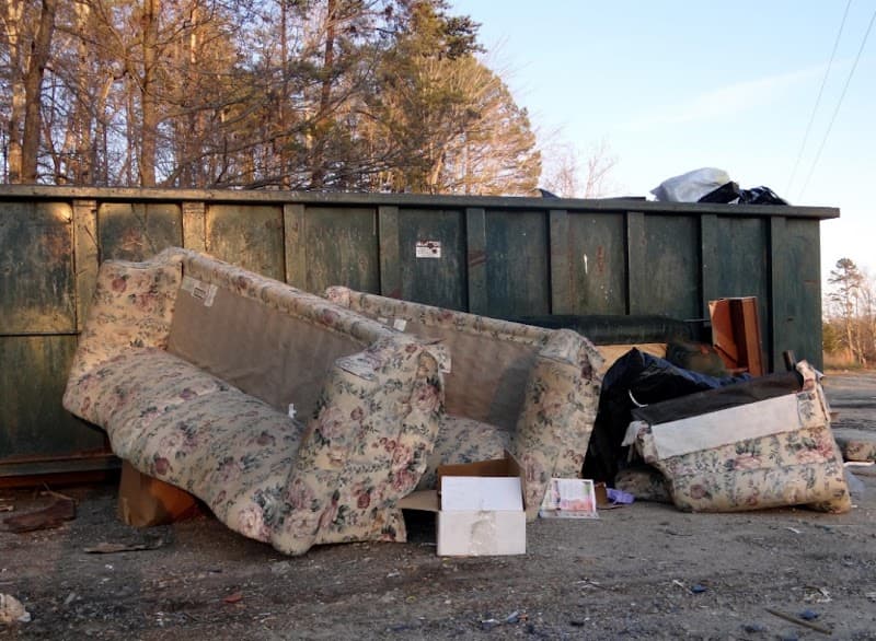 Skips Townsville Rubbish Removal rubbish removal work in Douglas