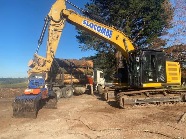 Slocombe Excavations demolition work in Tyabb