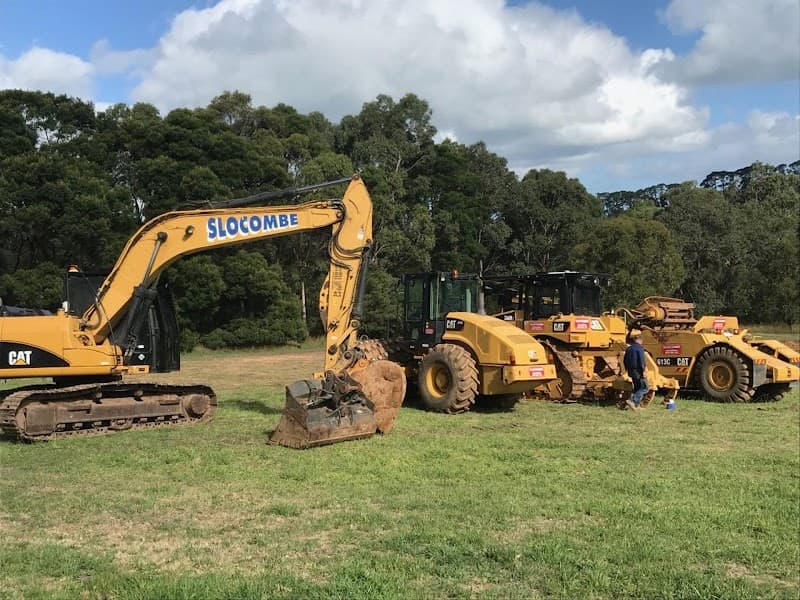 Slocombe Excavations demolition work in Tyabb