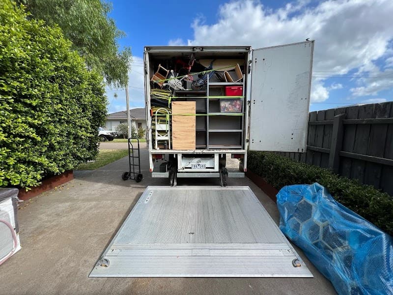 Smart Furniture Removals removalist work in Somerville