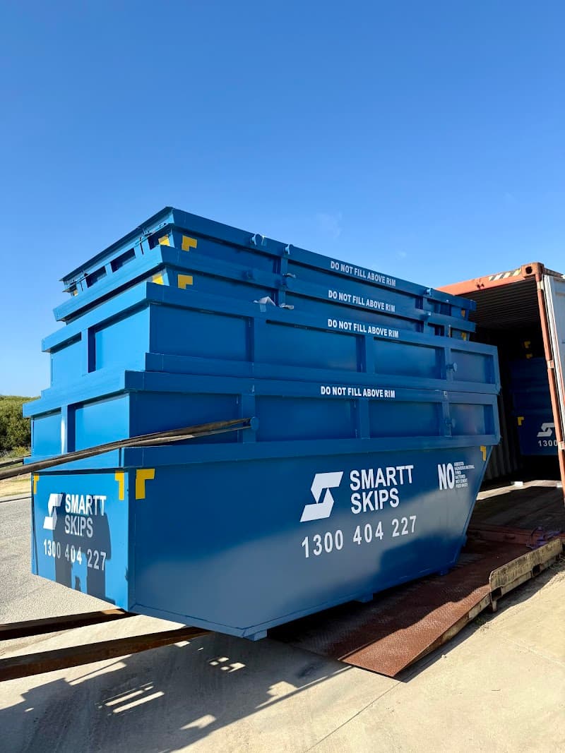 Smartt Skips rubbish removal work in Port Kennedy