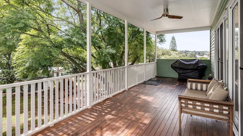 Smith & Sons Renovations & Extensions Toowoomba East kitchen renovation work in Toowoomba City