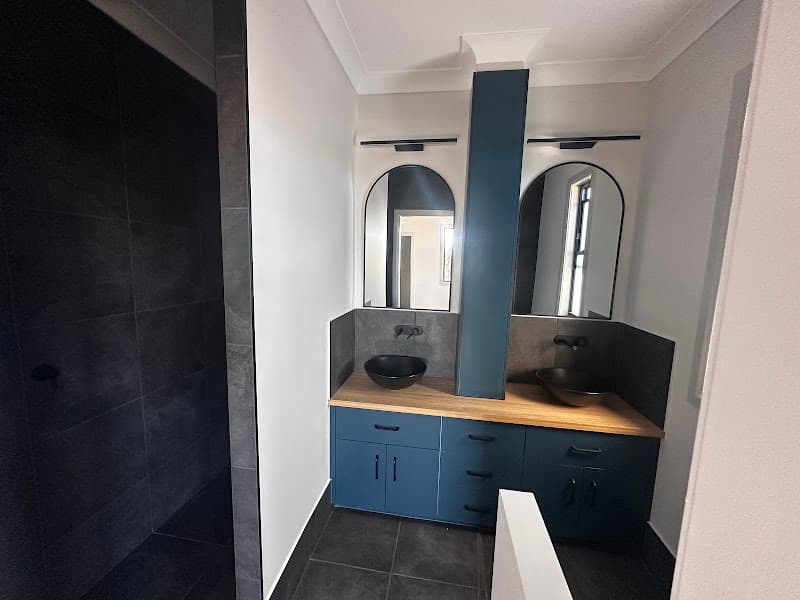 Smith & Sons Renovations & Extensions Toowoomba East kitchen renovation work in Toowoomba City