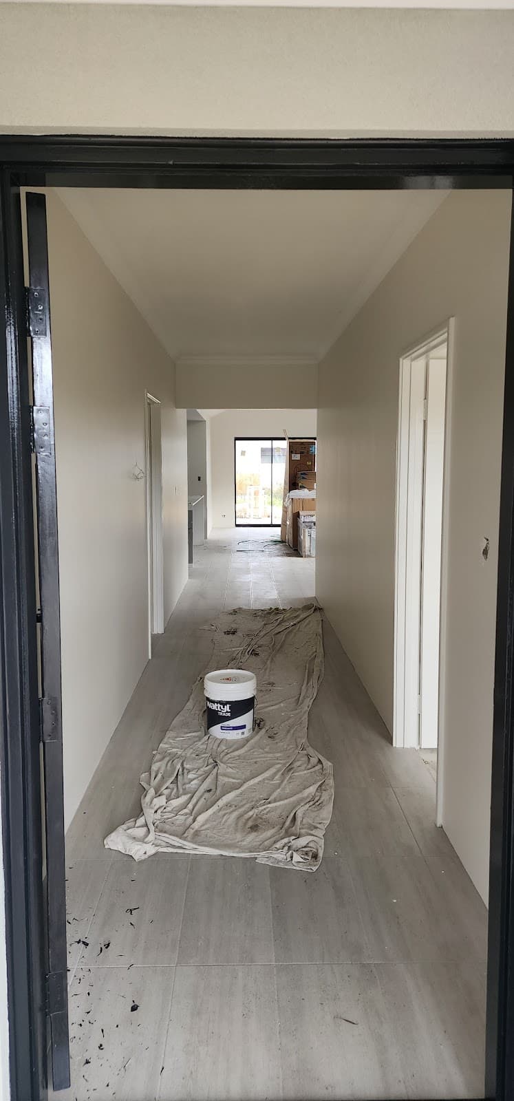Smiths painting and decorating Ltd painter work in Meadow Springs