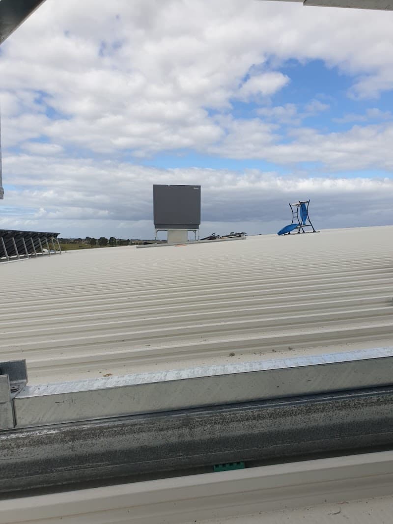 So-Cool air conditioning work in Benowa
