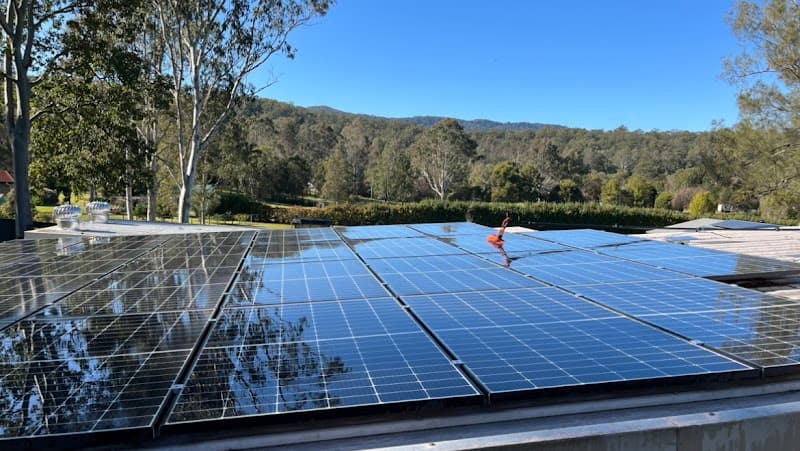 Sol R Clean - Solar Panel Cleaning Services solar panel cleaning work in Burleigh Waters