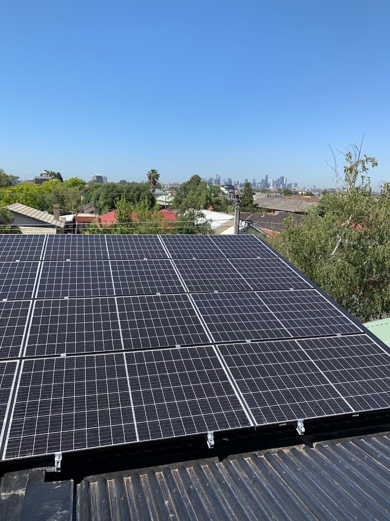 Solar Flow Melbourne solar panel installation work in Preston