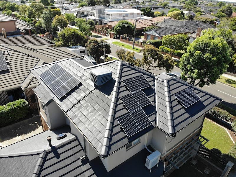 Solar Heroes solar panel installation work in Melbourne
