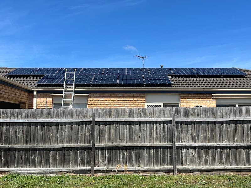 Solar Masters - Solar Panels Brisbane solar panel installation work in Milton