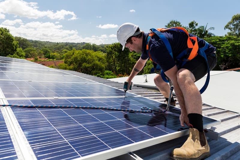 Solar Service Guys solar panel cleaning work in Acacia Ridge
