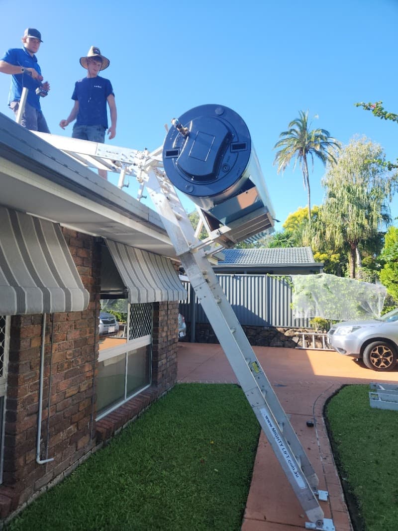 Solargain solar panel installation work in Ashmore