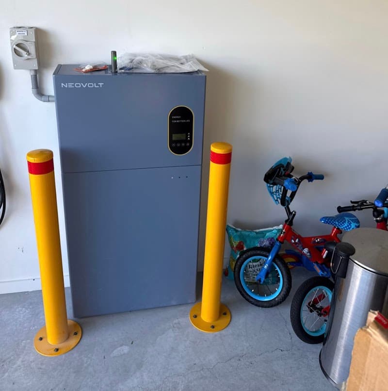 SolarThoughts® - Expert Solar and Battery Installation Company in Brisbane solar panel installation work in Milton