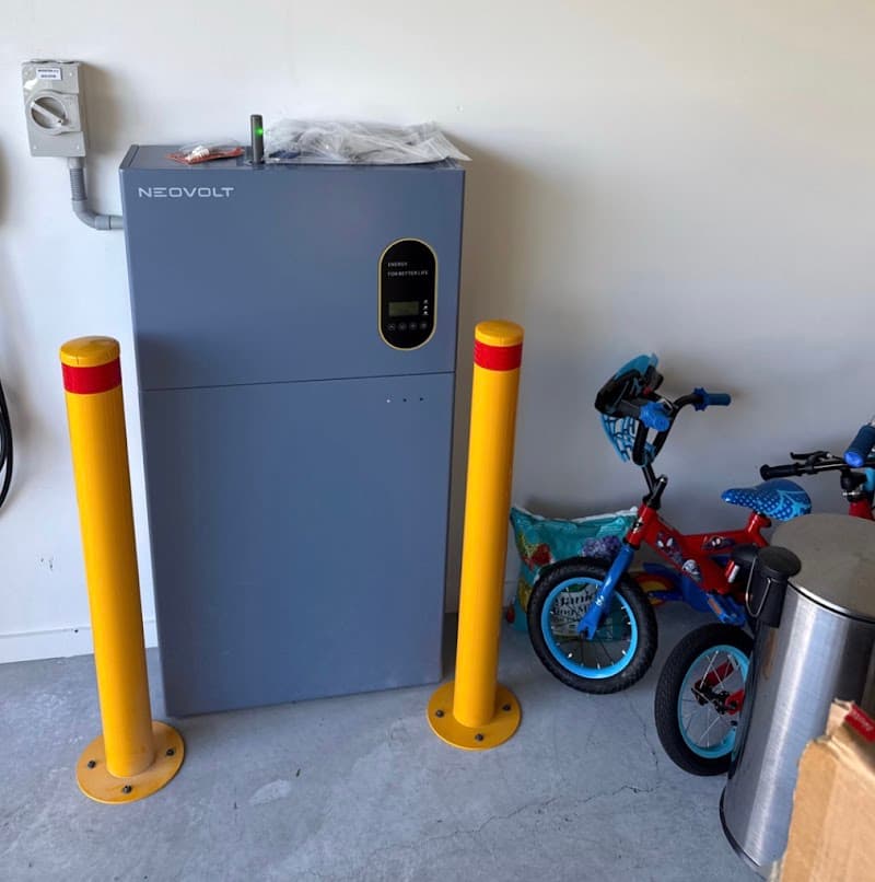SolarThoughts® - Expert Solar and Battery Installation Company in Brisbane solar panel installation work in Milton
