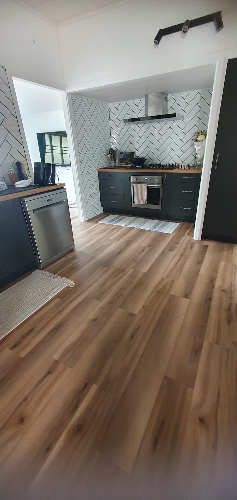 Solomon's Flooring & Sultan's Blinds Bundaberg curtains & blinds work in Bundaberg Central