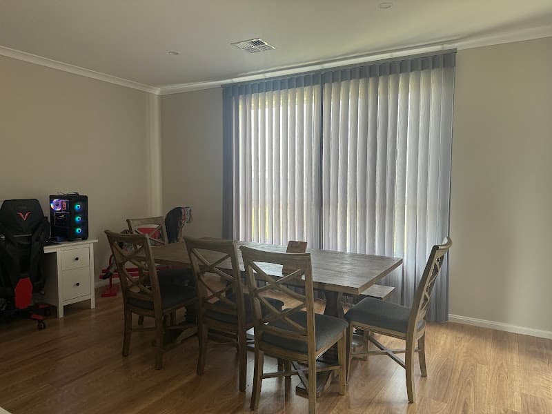 Solomons Flooring & Sultan's Blinds Evanston curtains & blinds work in Evanston