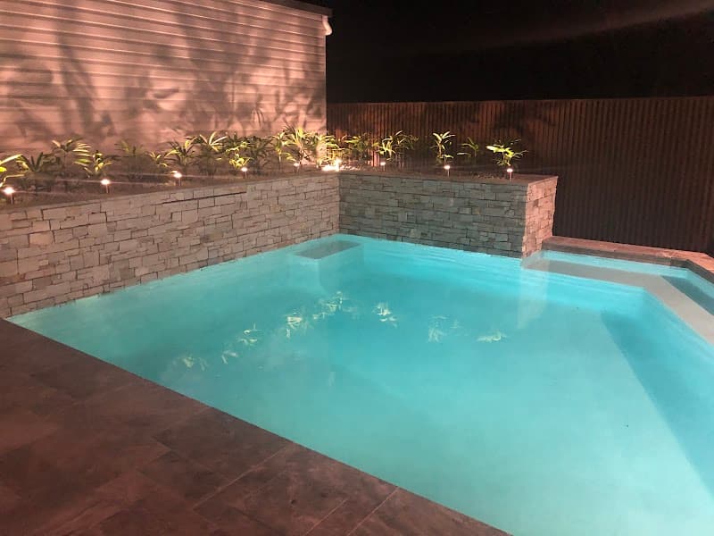 Solution Pools pool builder work in Woombye