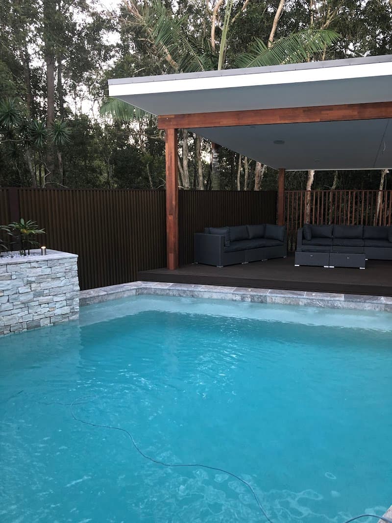 Solution Pools pool builder work in Woombye