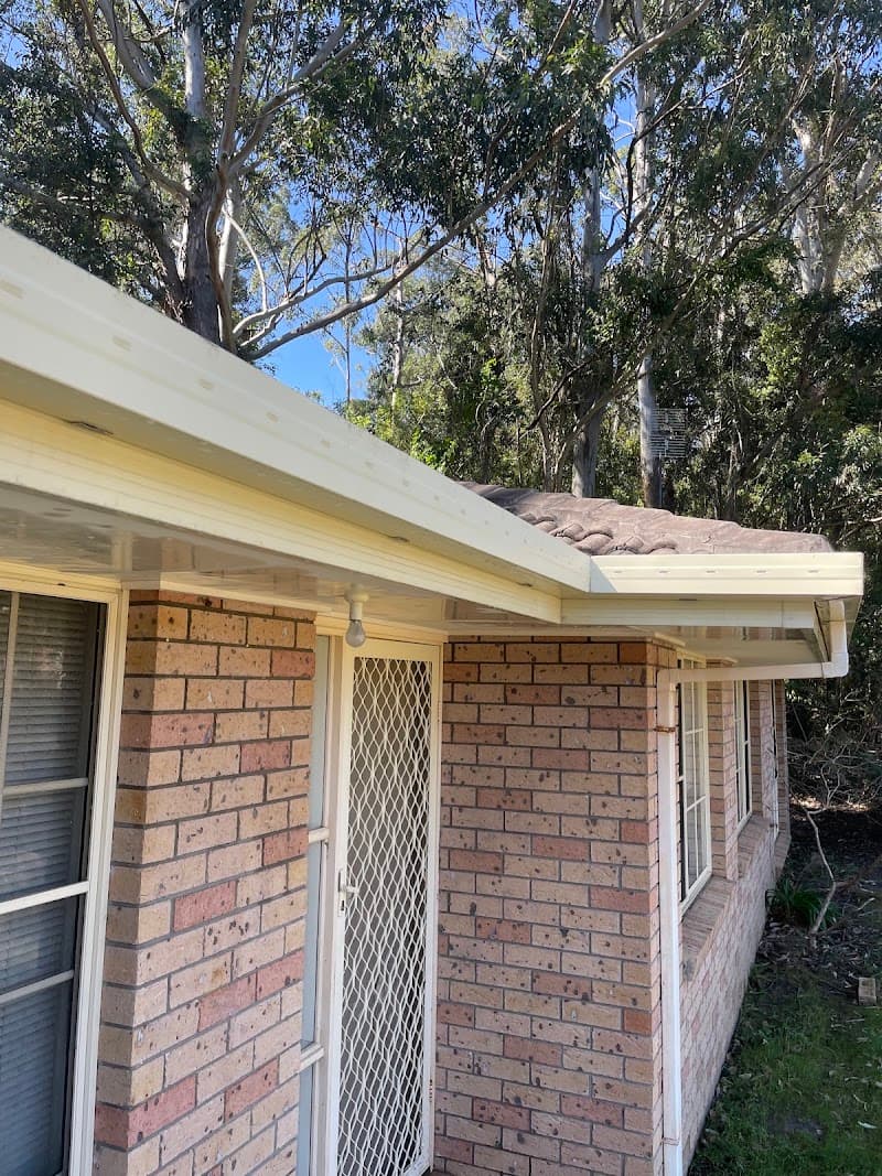 SOS Exterior Services & Gutter Cleaning gutter cleaning work in Kincumber