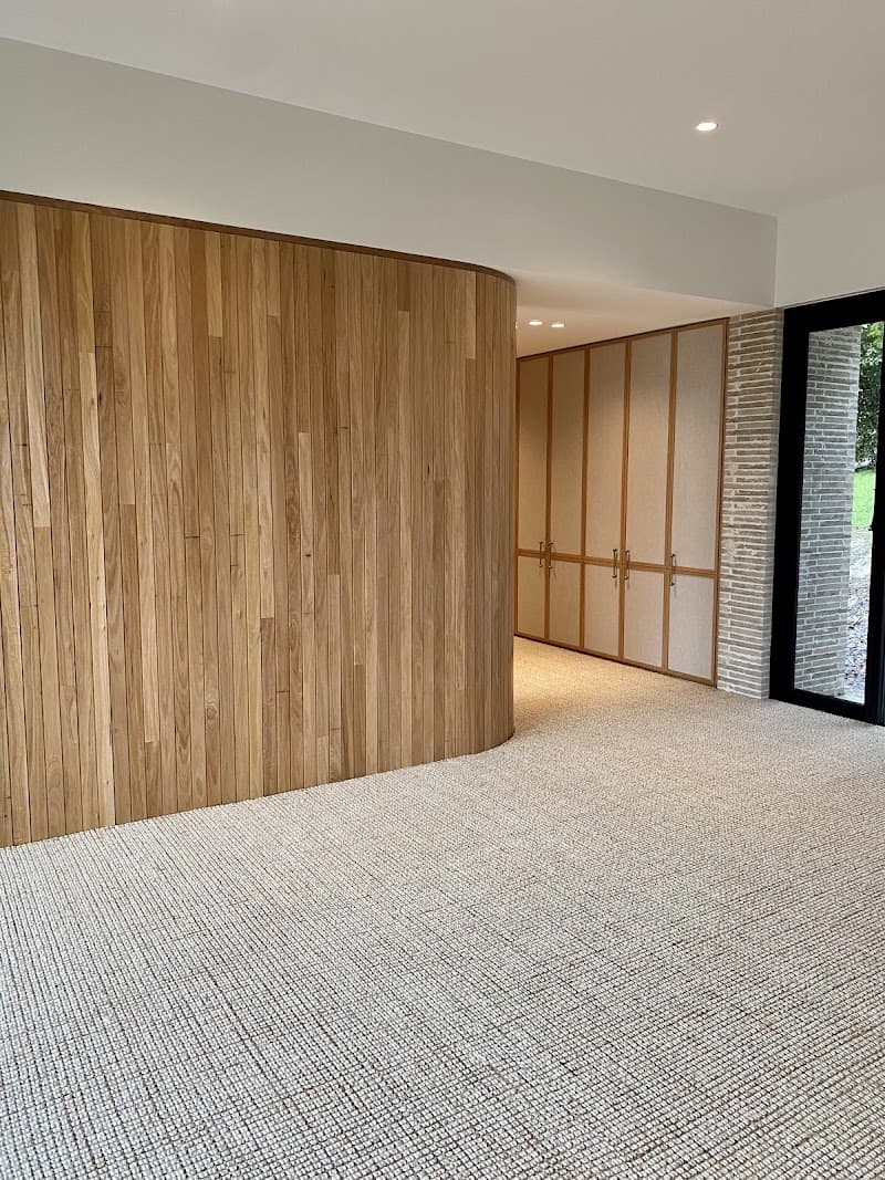 South Australian Painting Services painter work in St Marys