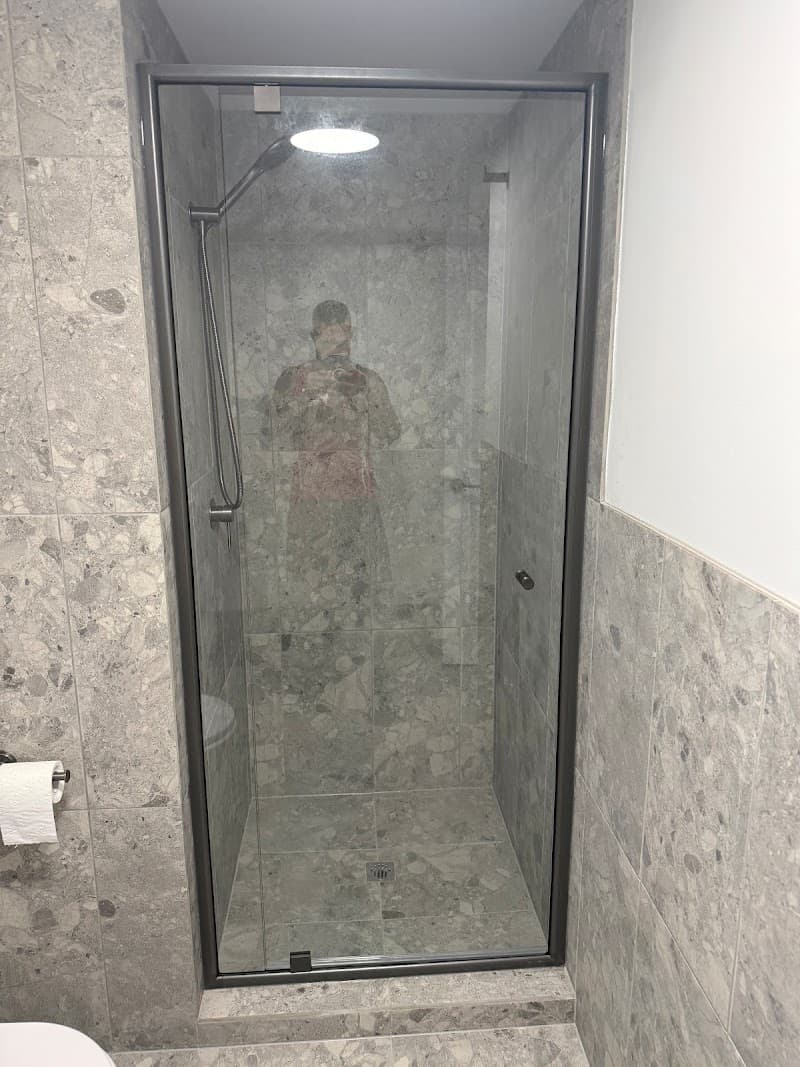 South Coast Glass & Mirrors glass & glazier work in Burleigh Heads