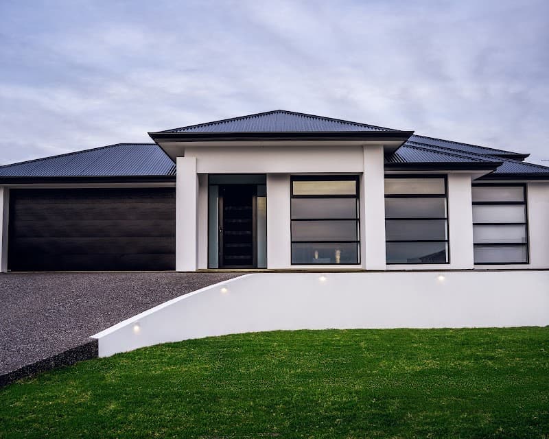 Southern Earth Landscaping landscaping work in Lonsdale