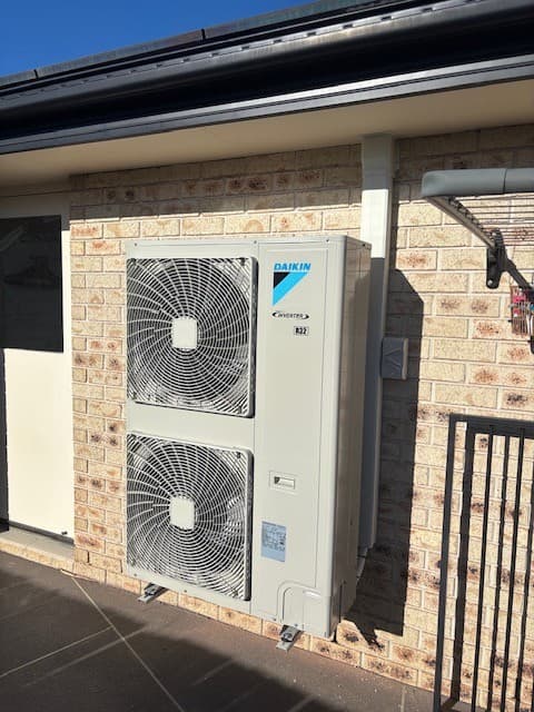 Southern Stars Air Conditioning, Electrical, Solar & Smart Home air conditioning work in Ipswich