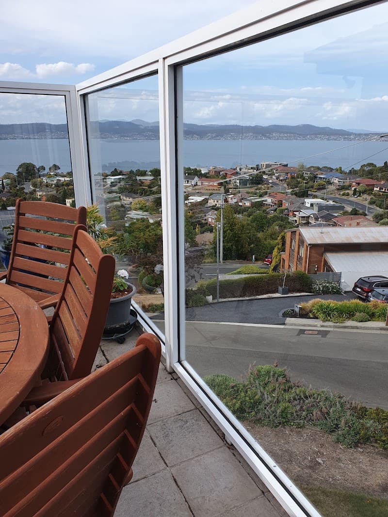 Sparkle Kings gutter cleaning work in Sandy Bay