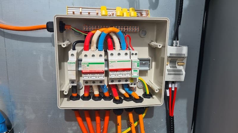 Sparks Fly Electrical Darwin electrician work in Ludmilla