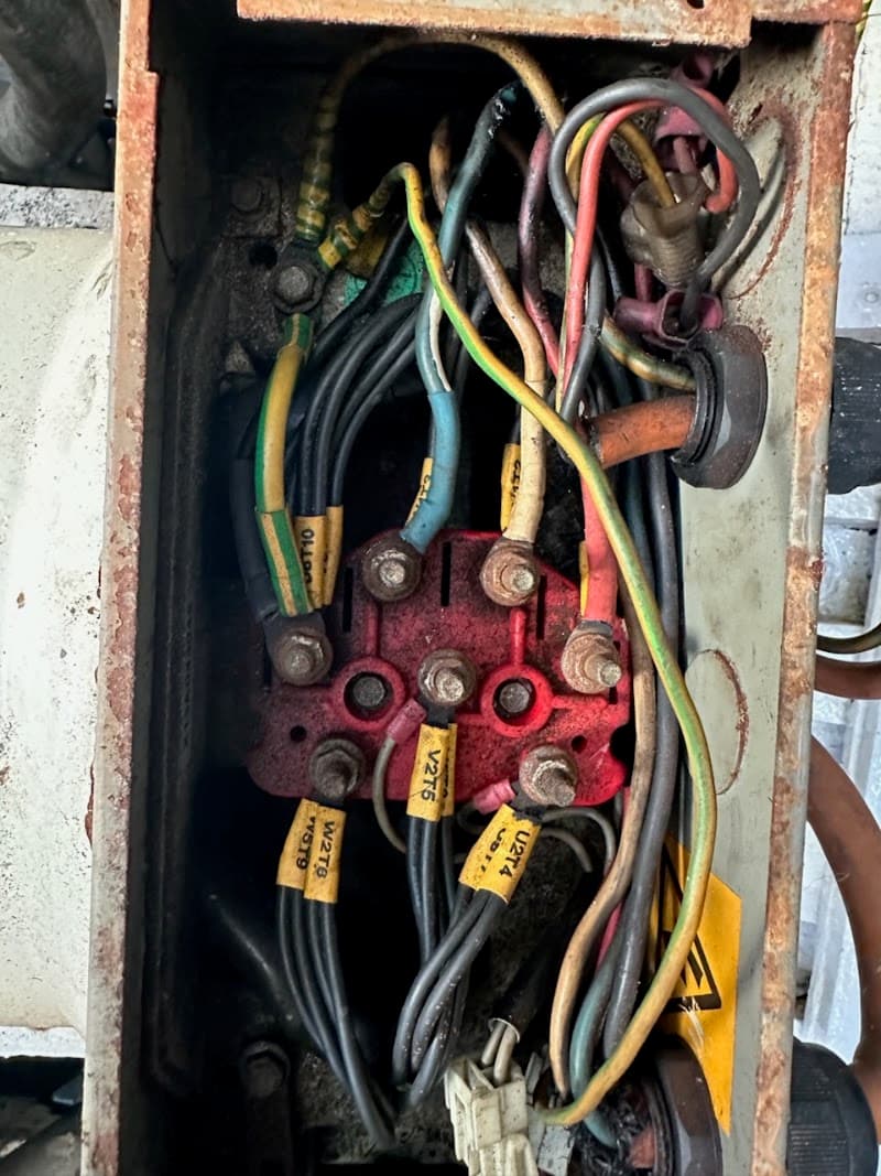 Sparks Fly Electrical Darwin electrician work in Ludmilla