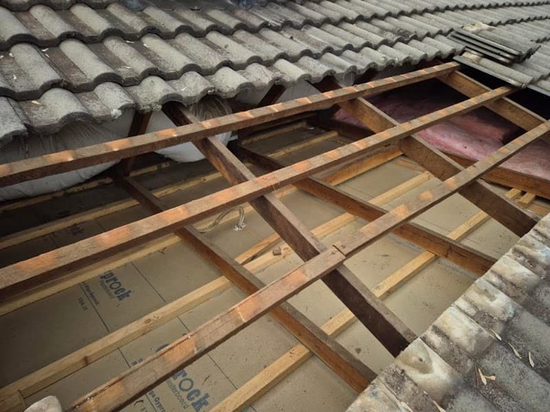 Spoutvac Plumbing and Vacuum Services gutter cleaning work in Lavington
