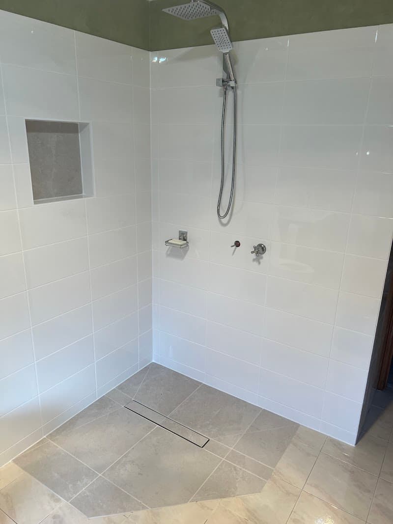 SRDJ Tilers tiling work in Hoppers Crossing